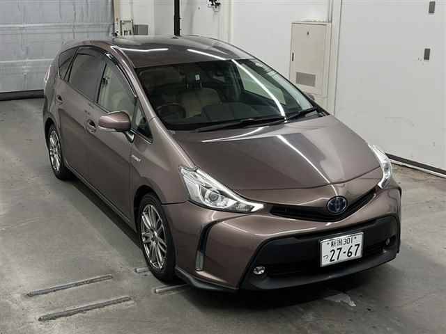 75098 TOYOTA PRIUS ALPHA ZVW41W 2014 г. (MIRIVE Saitama)